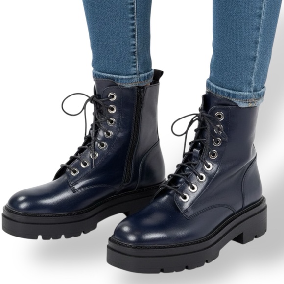 NWOT L’INTERVALLE Genuine Leather Navy Blue Lace Up Boots Size 7 - Picture 1 of 11